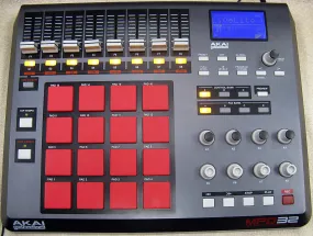 Akai MPD32 USB/Midi Pad Controller