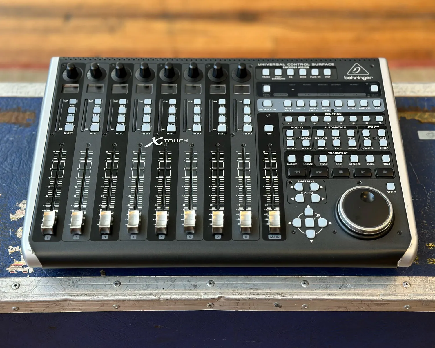 Behringer X-TOUCH Universal Control Surface