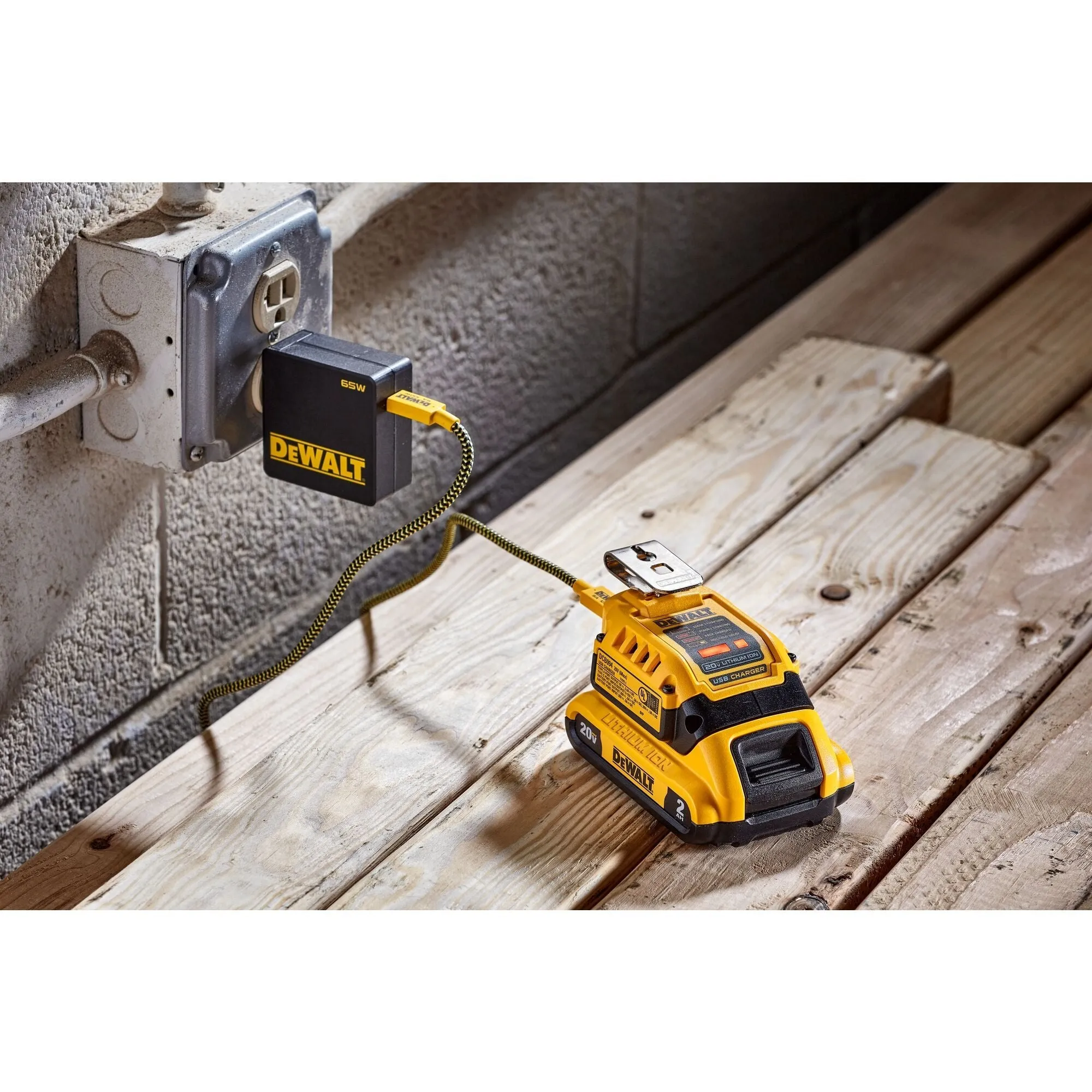 Dewalt DCB094K USB Charging Kit