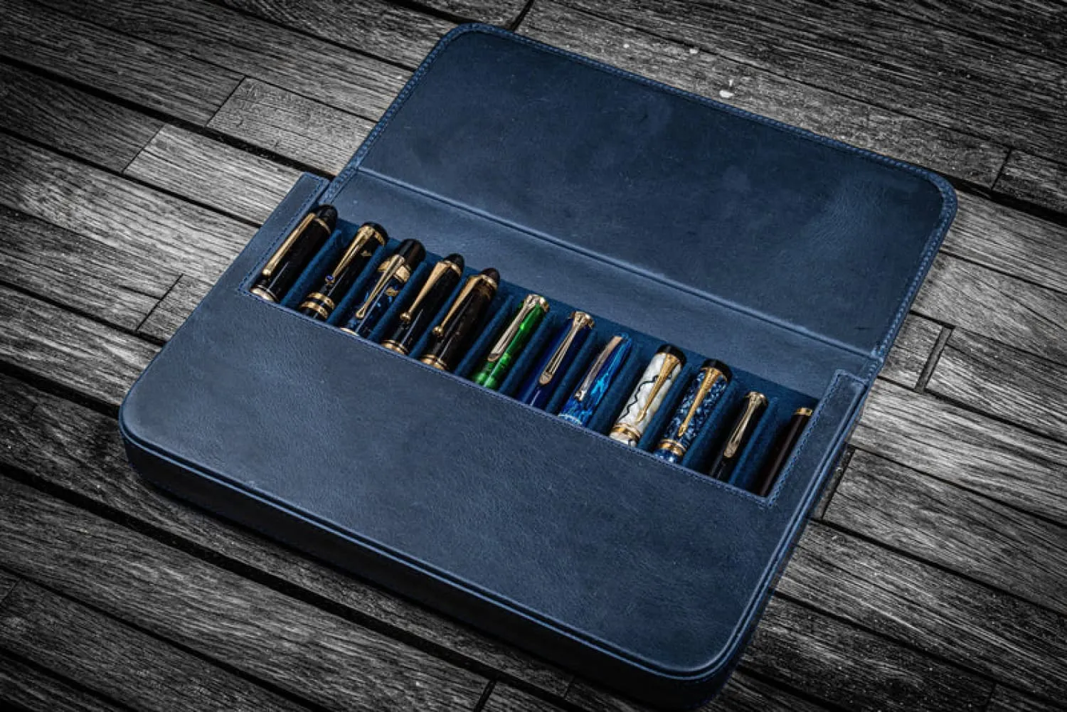 Galen Leather Magnum Opus 12 Slots Hard Pen Case in Crazy Horse Navy Blue