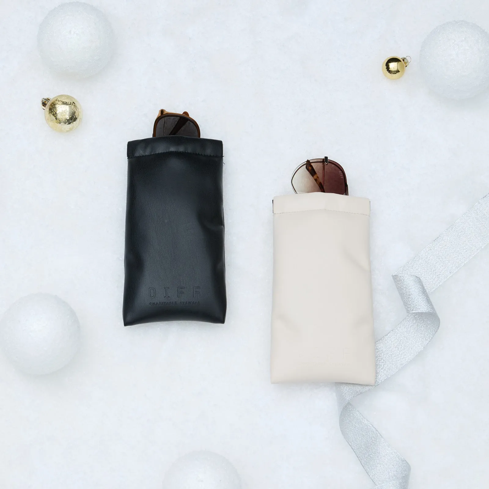 LEATHER POUCH - CREAM