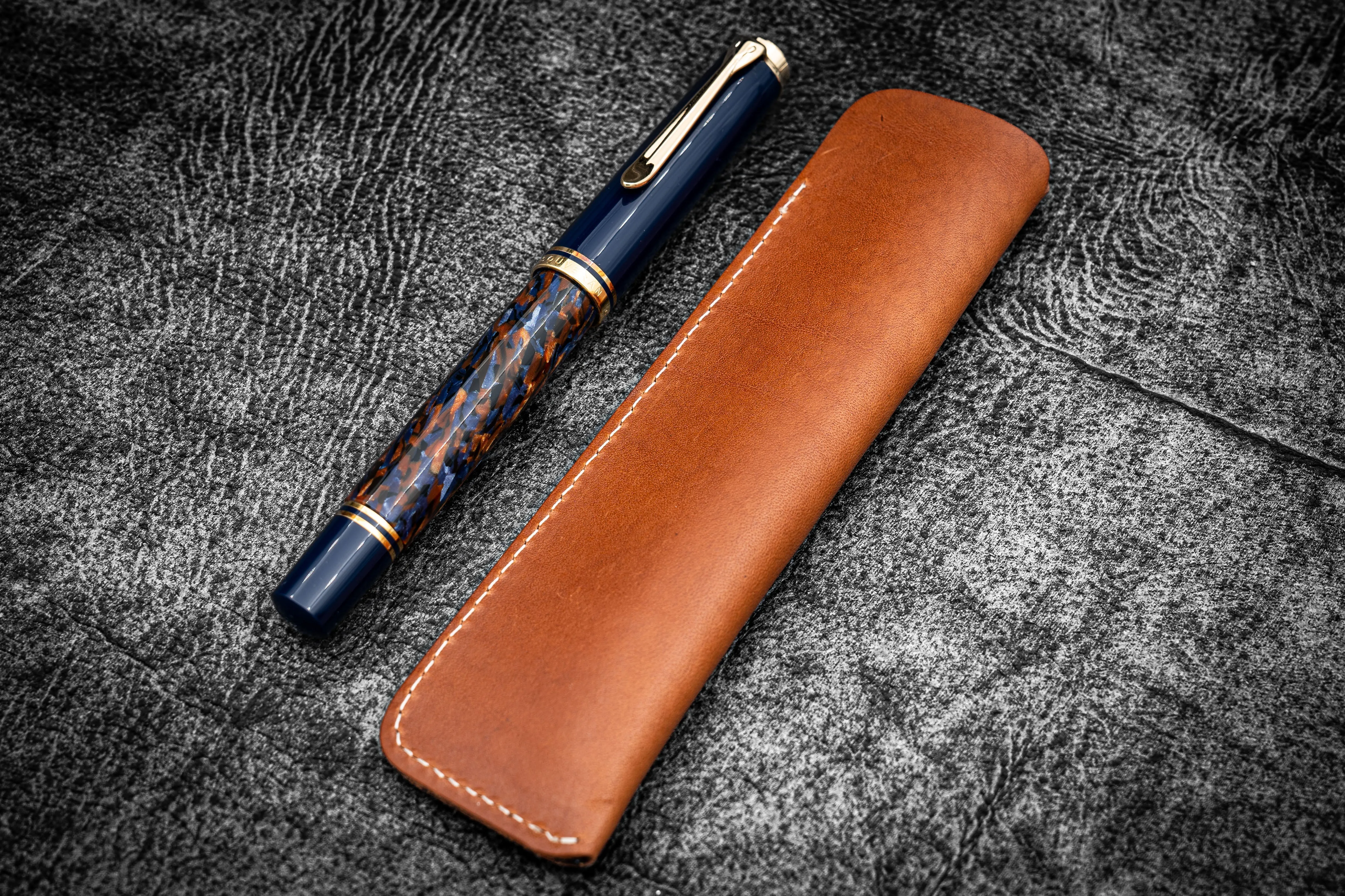 Leather Single Fountain Pen Sleeve - Multiple Colors