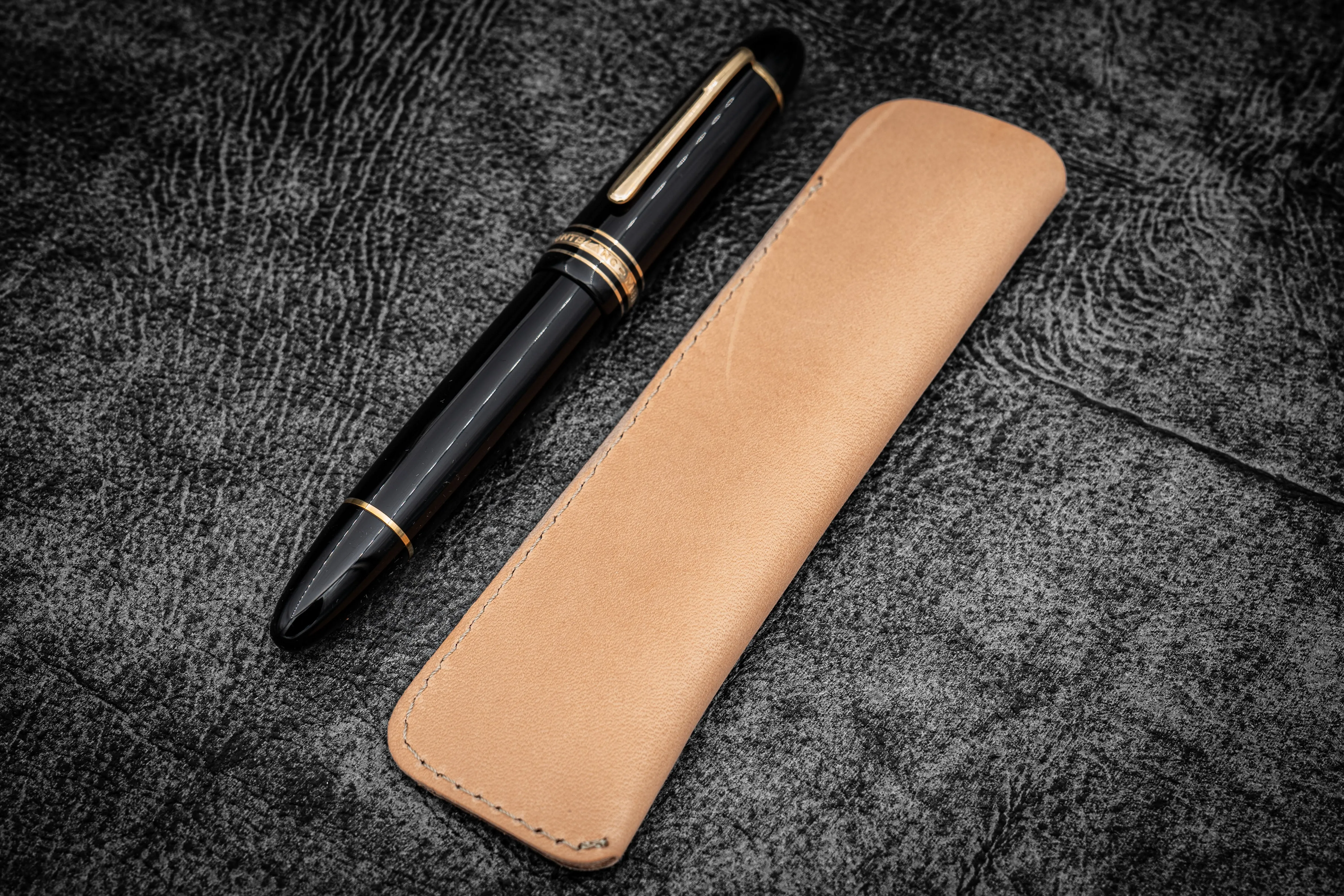 Leather Single Fountain Pen Sleeve - Multiple Colors