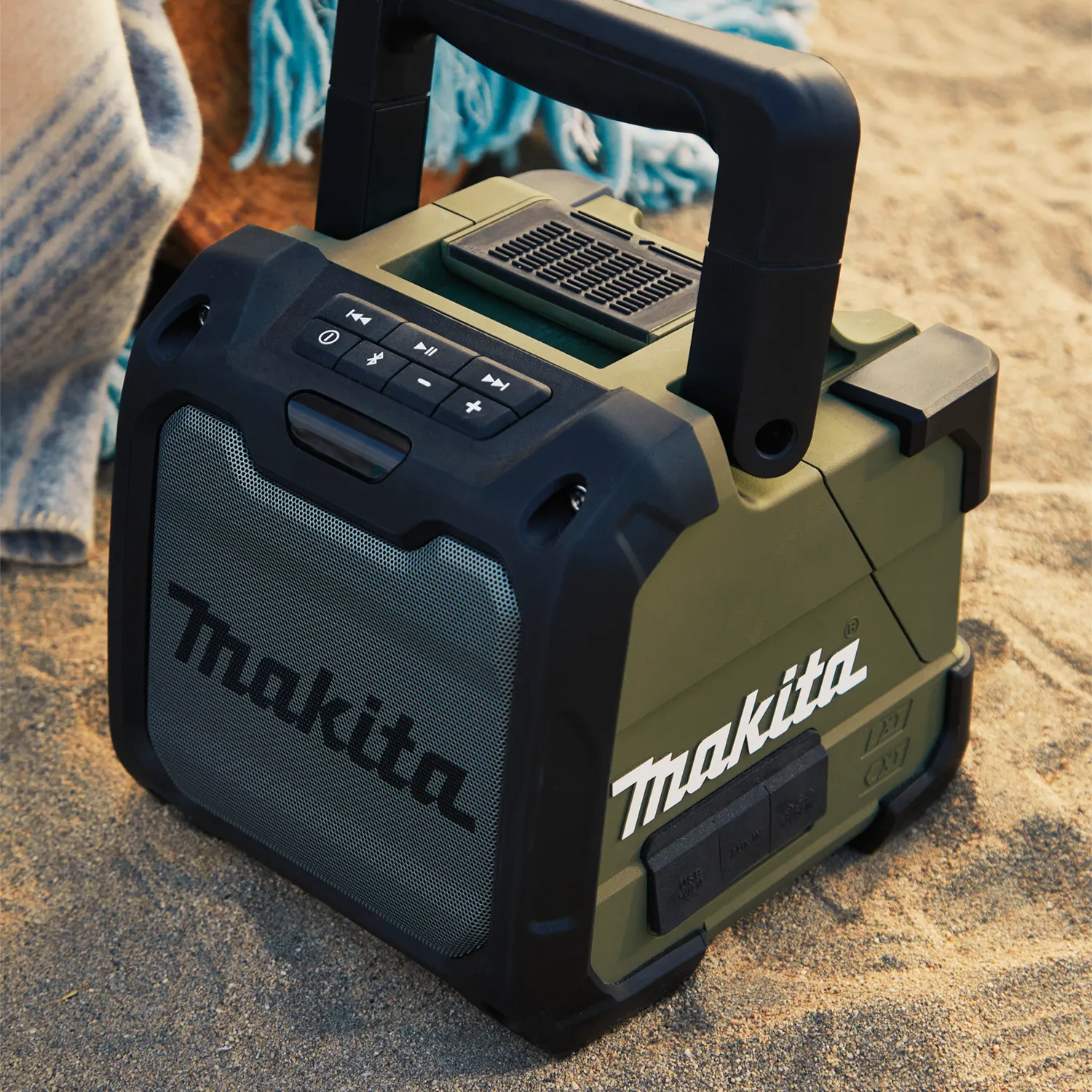 Makita Outdoor Adventure 18V Cordless/Corded Bluetooth Speaker