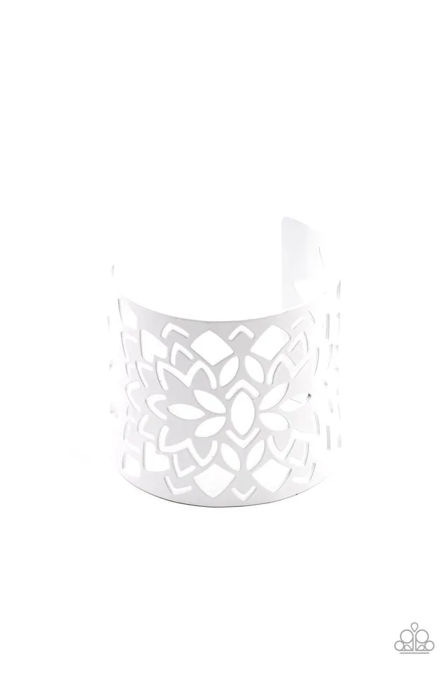 Paparazzi Bracelet ~ Hacienda Hotspot - White