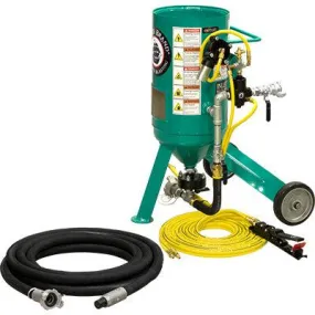 Pirate Brand 121-0510-B Pneumatic Pressure Release System 150 PSI 0.5 CU.FT. Portable Abrasive Blast Pot / Sandblasting Machine